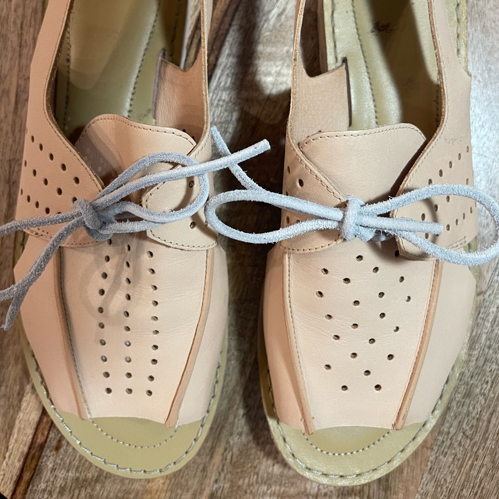 CAMPER TWINS -  Versatile Cream/Tan Sandals,      Size 40